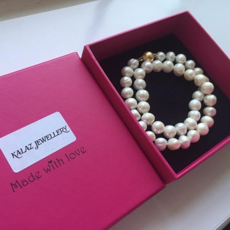 Gorgeous Real White Freshwater Pearl Necklace New Boxed