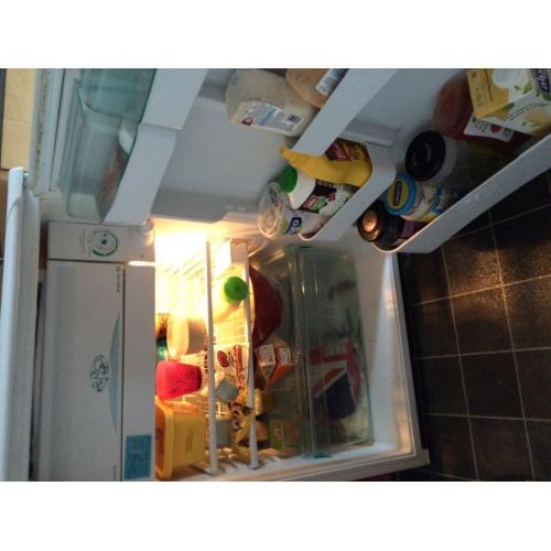Hotpoint Iced Diamond Fridge with freezer drawer