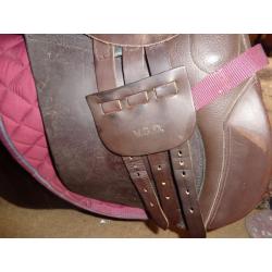 Ideal VSD saddle 17 1/2"