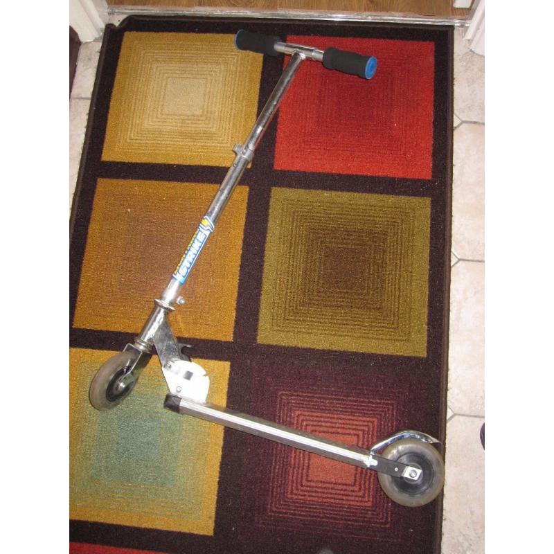 **Toys R Us** Blue Lightning Strike Scooter