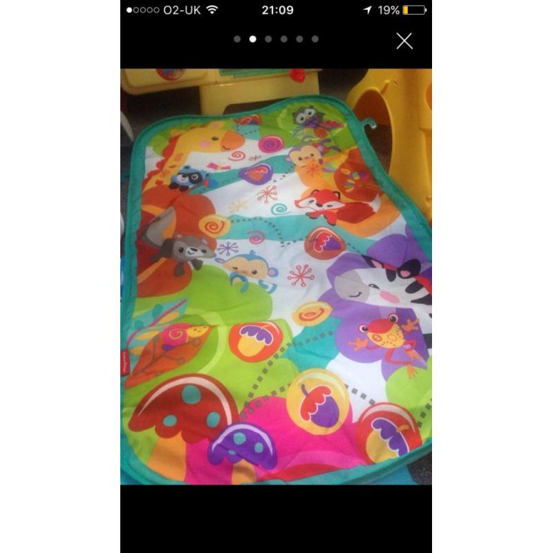 Baby play gym