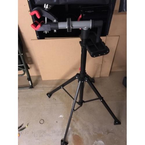 Bicycle maintenance work stand