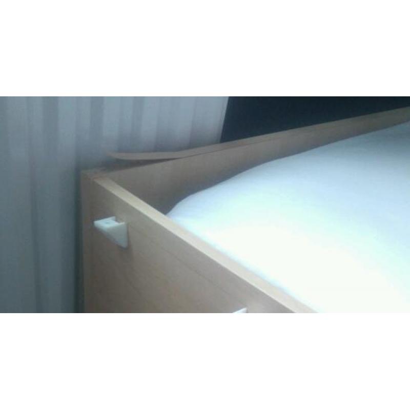 Cabin bed with drawers x2
