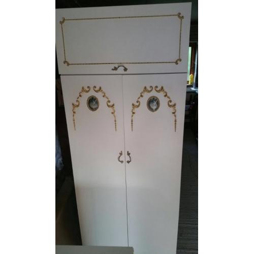 Bedroom Furniture Set