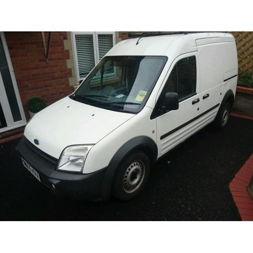 Ford Transit Connect - roof rack & tow bar.