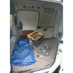 Ford Transit Connect - roof rack & tow bar.