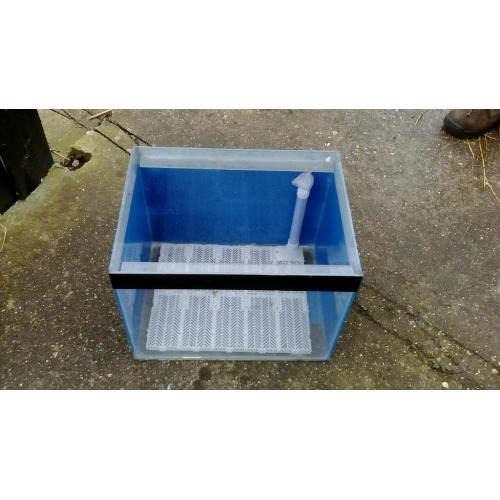 Fish/reptile tanks