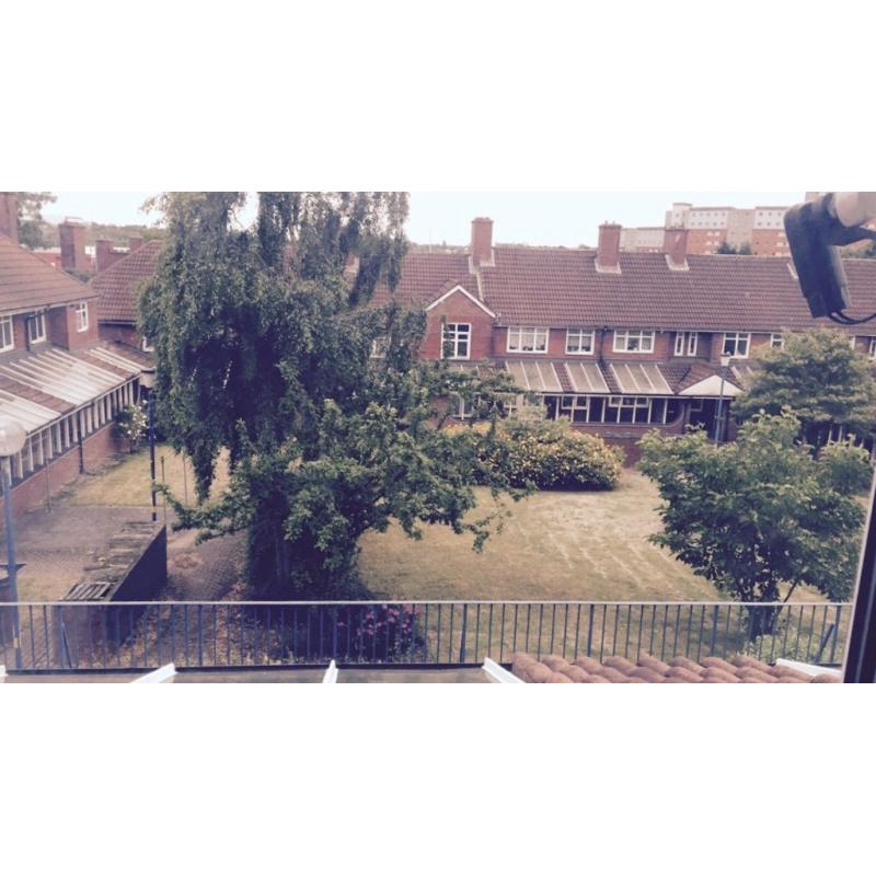 Swap my 2bed Flat to 2/3 Bed House