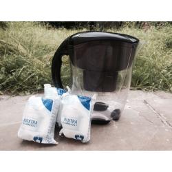 Brita water filter jug with 3 unopened filter cartridges