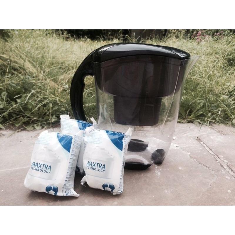 Brita water filter jug with 3 unopened filter cartridges