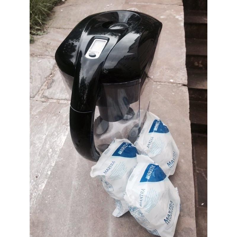 Brita water filter jug with 3 unopened filter cartridges