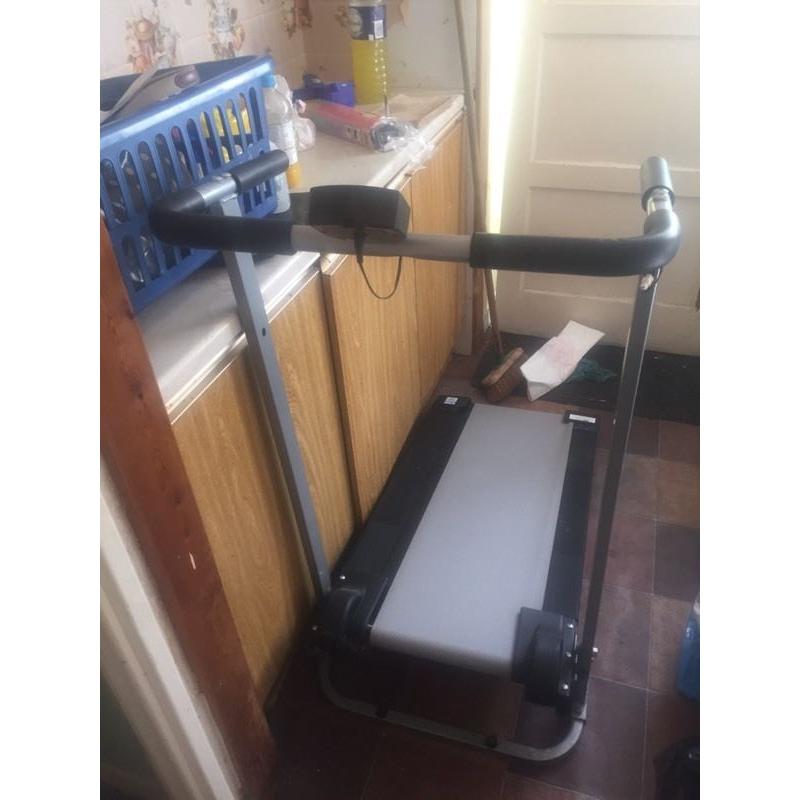 Running machine