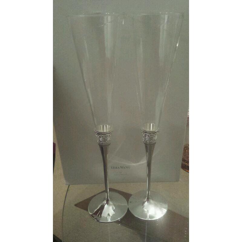 Brand new Vera wang wedgewood champagne flutes