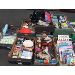 Joblot of Bric-a-brac suitable for car booters