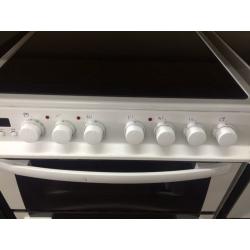 White bush 60cm ceramic hub electric cooker grill & oven good condition with guarantee