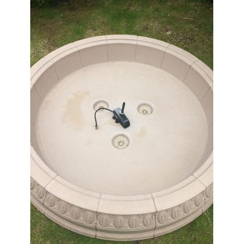 Garden pond/water fountain fully working