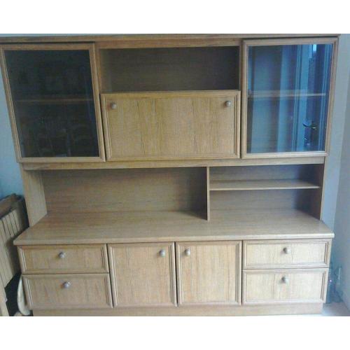 Schreiber wall unit