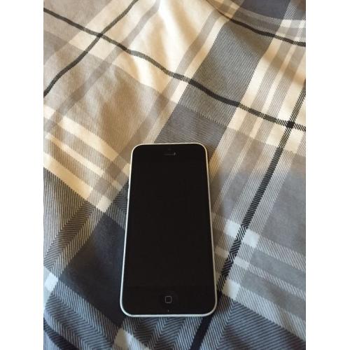 Iphone 5c white 16gb *unlocked*