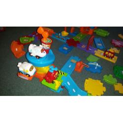 Vtech Toot Toot drivers massive bundle of track/sets/vehicles