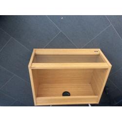 Open reptile table