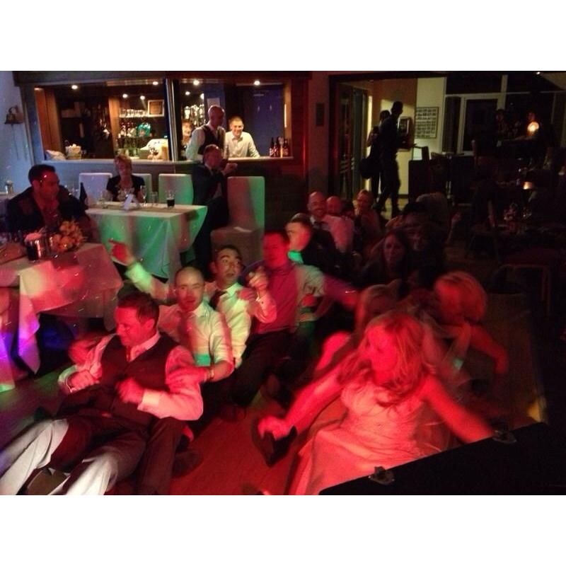 WEDDING AND PARTY DJ