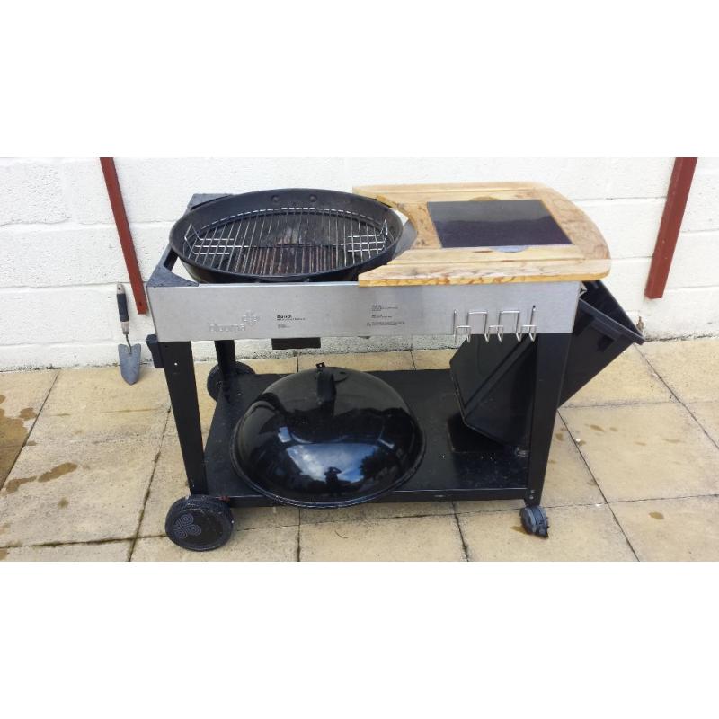 'Blooma' Bondi Kettle Charcoal Barbecue