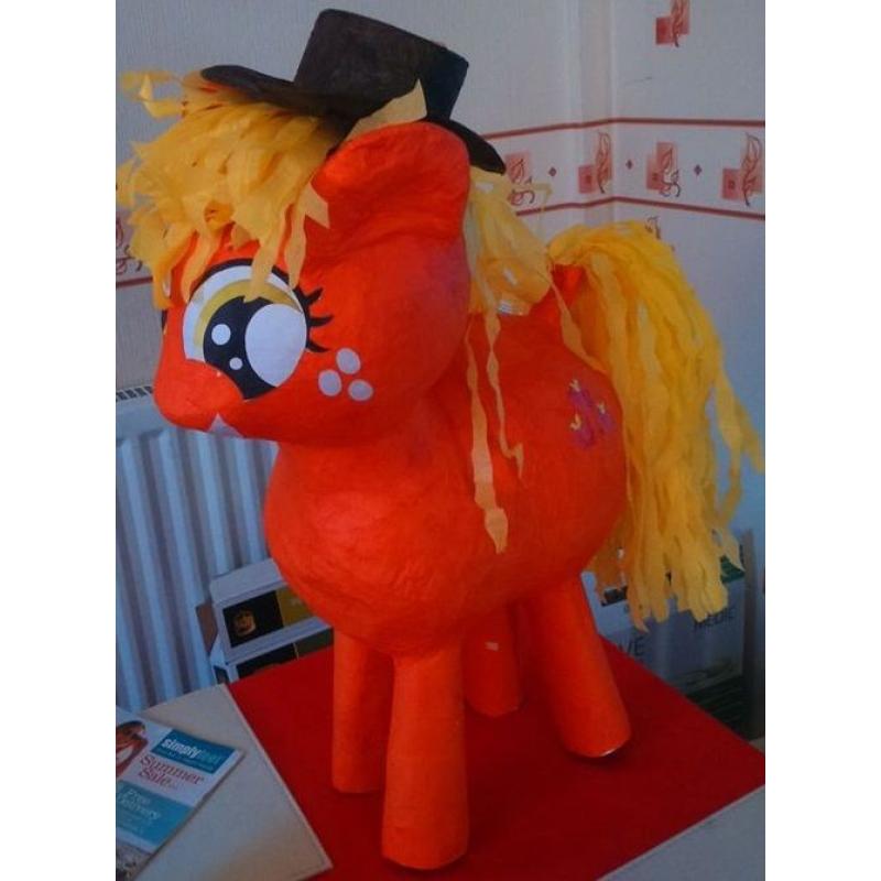 MY LITTLE PONY HIT PINATA BIRTHDAY CELEBRATION