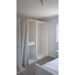 Double room in Woodley, 5 minutes walk from precinct!