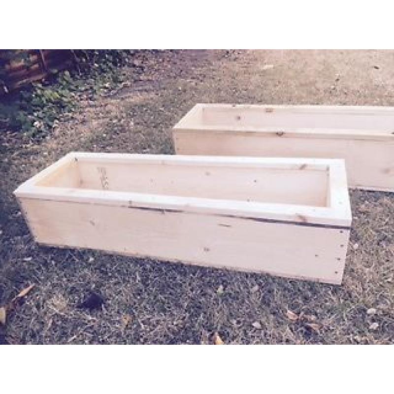 *RECYCLED SOLID TIMBER PLANTERS*