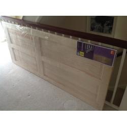 NEW (Cheap, never hung) Internal Door - 4 Panel clear pine