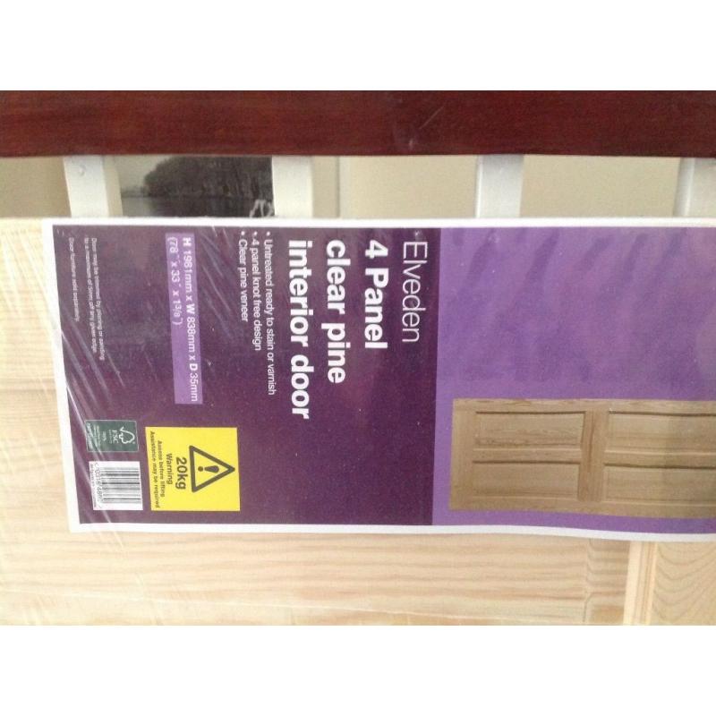 NEW (Cheap, never hung) Internal Door - 4 Panel clear pine