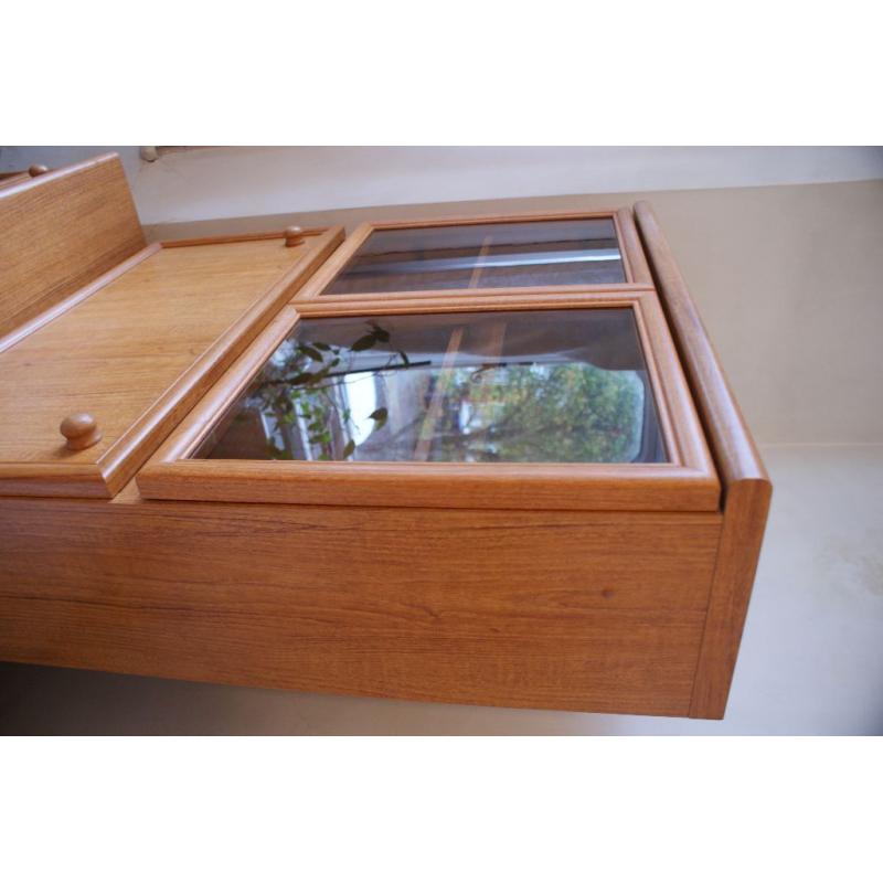 Retro Teak Effect Drinks Cabinet