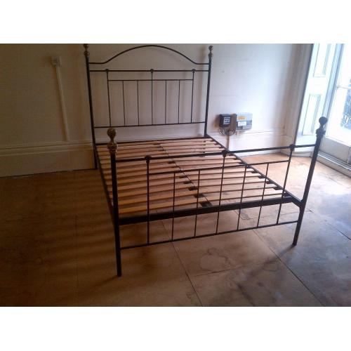 metal frame king size bed with mattress can deliver
