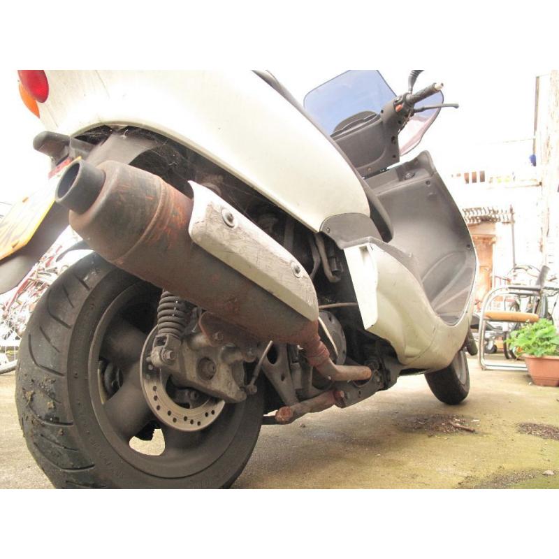 YAMAHA MAJESTY SCOOTER 125CC