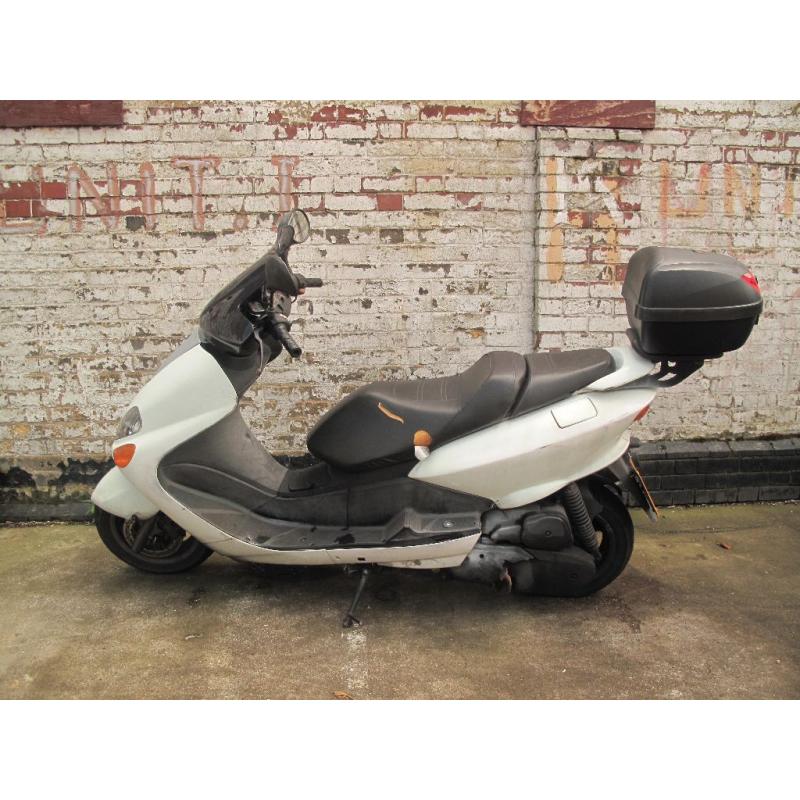 YAMAHA MAJESTY SCOOTER 125CC