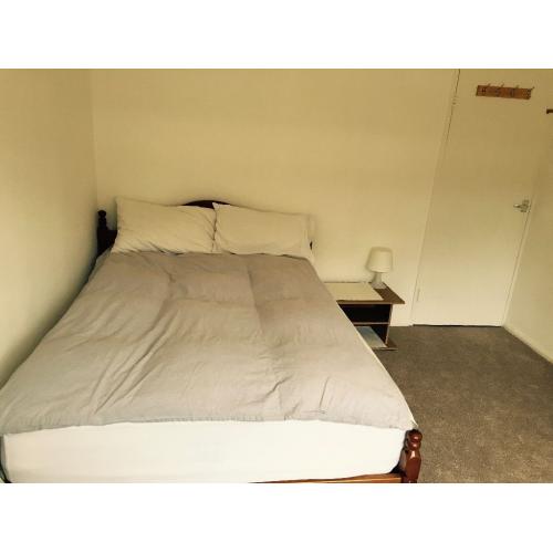 Bright, Large and Cosy Double Room All Bills included Southfields
