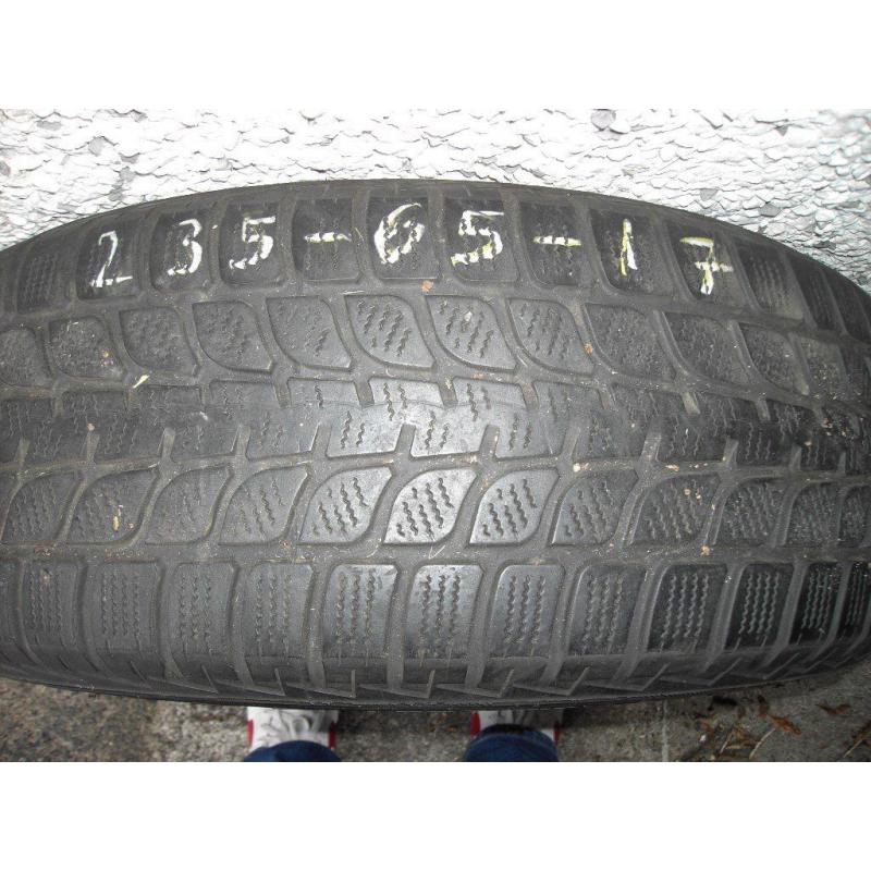 SPARE FULL SIZE KIA ALLOY and BRIDGESTONE TYRE, 235 65 R17, BOTH USED, FROM a KIA SORENTO