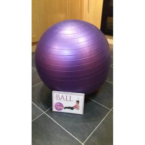 SIMPLY BALL PILATES