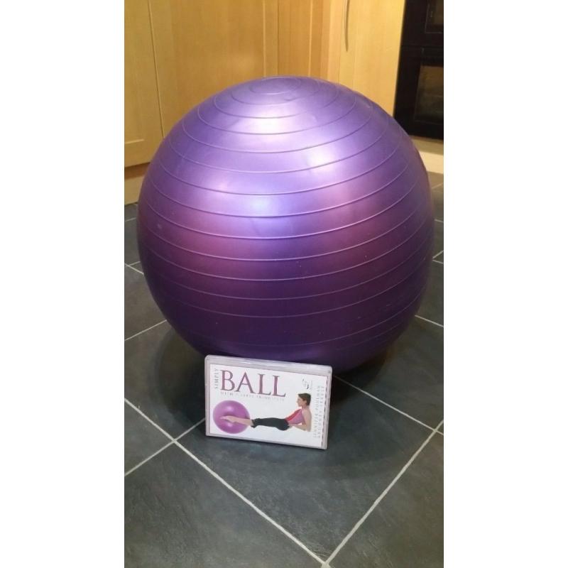 SIMPLY BALL PILATES