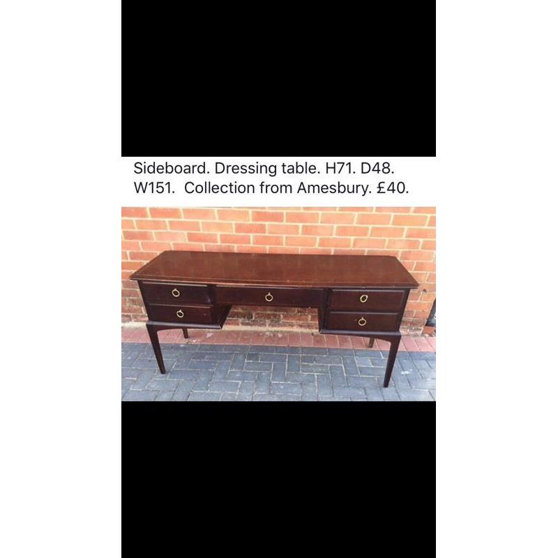 Side board