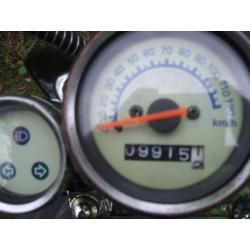 125 moped in black