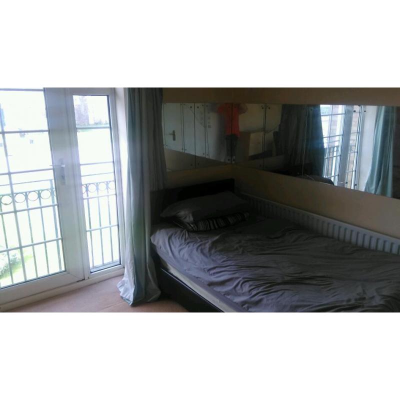 Room to rent
