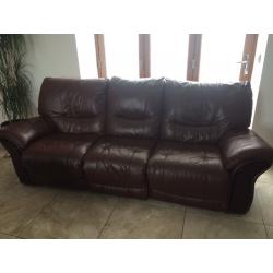 Leather suite/couch reclining electric