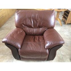 Leather suite/couch reclining electric