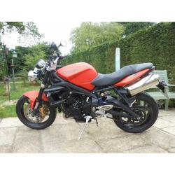 2010 mint condition triumph street tripple r