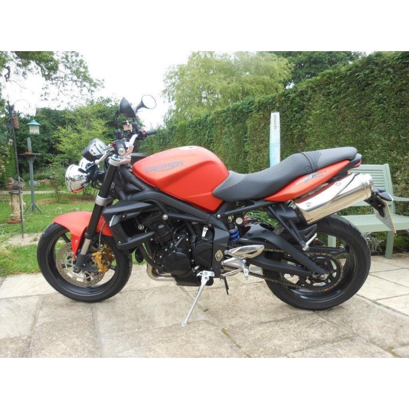2010 mint condition triumph street tripple r