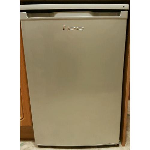 LEC L5511S UNDER COUNTER FRIDGE SILVER