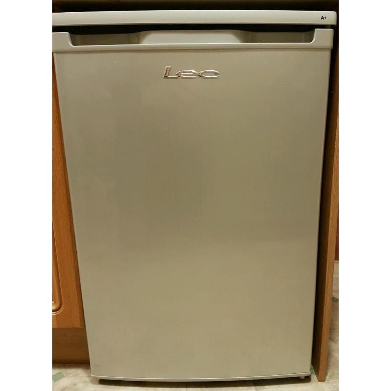 LEC L5511S UNDER COUNTER FRIDGE SILVER