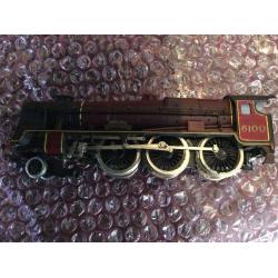 Royal Scott 6100 train & 3 carriages OO gauge