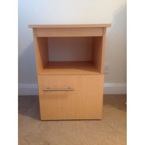 1 Bedside table